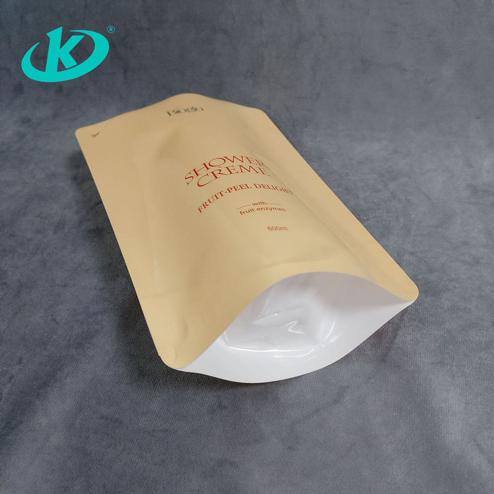 Hotel Amenities Packaging: 15g–1L Spouted Liquid Soap Pouches in Food-Grade Laminate with Screw Caps/Valves for Shampoo & Conditioner, Dongguan Export