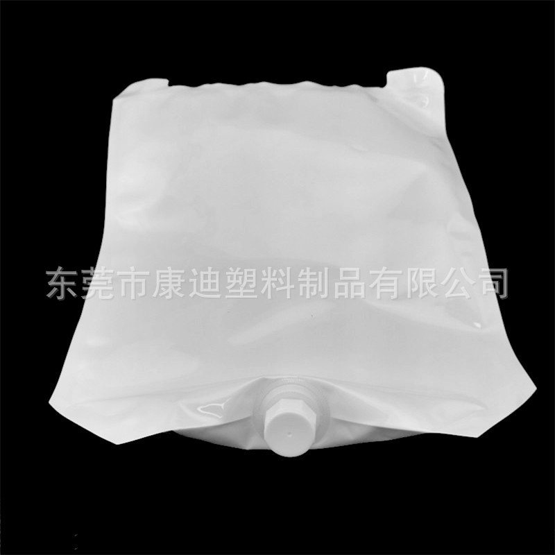 Livestock Packaging: 500ml–5L Food-Grade Co-Extruded PE Colostrum Spout Pouch with Stand-Up Design for -18°C Freezing & Calf Feeding