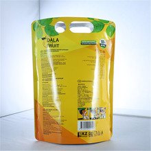 Car Wash Foam Packaging: 3kg Milk White PE Handled Liquid Pouch with Custom Filling