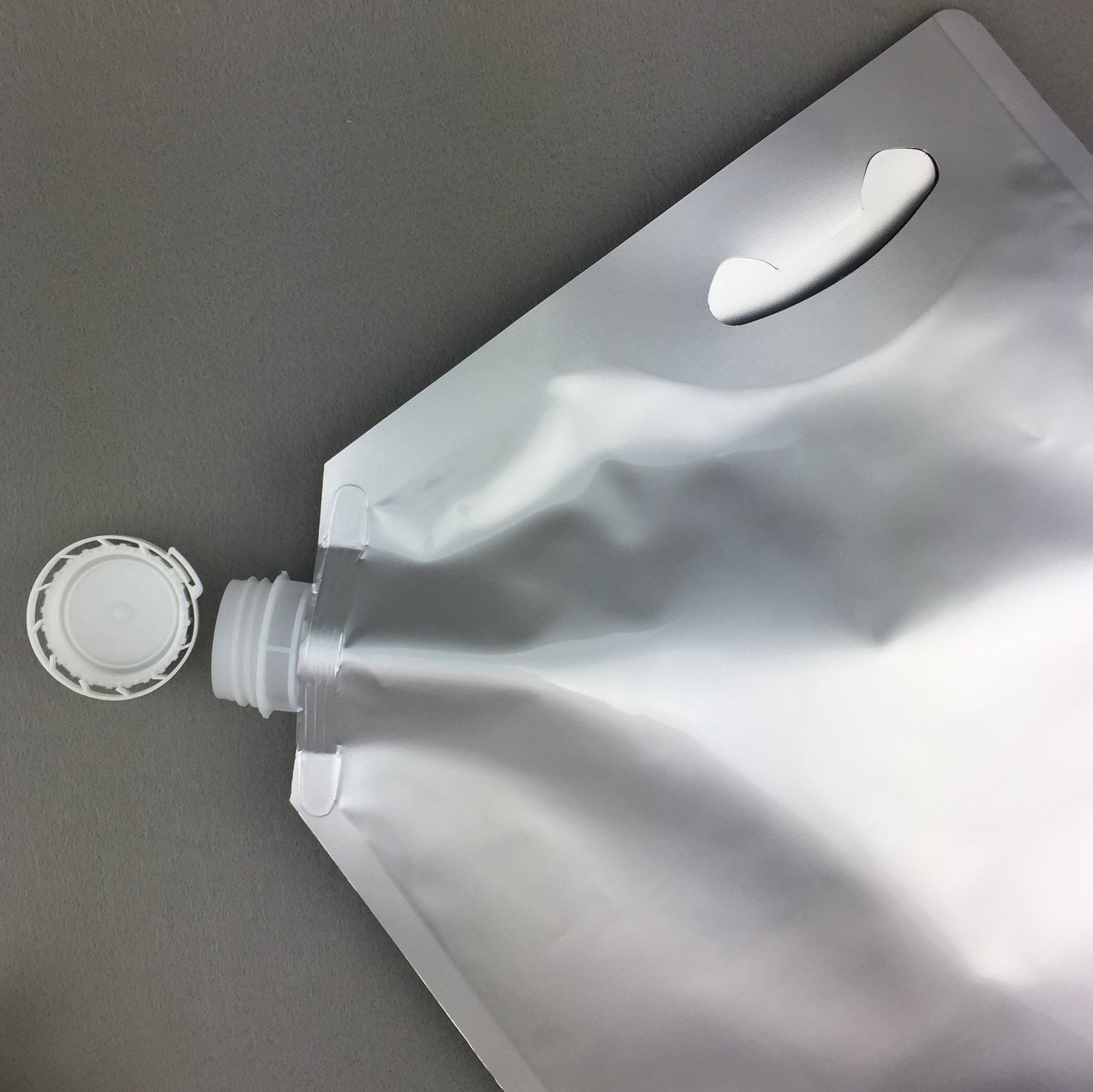 100ml–5L High-Barrier Aluminum Foil or Metallized Spout Pouches for Concentrated Juice & Liquid Condiments, Stand-Up/Flat-Bottom