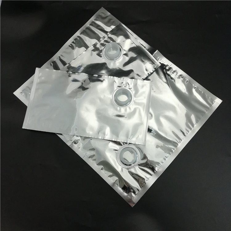 Wine, Juice & Coffee Concentrate Packaging: 5L Metallised Bag-in-Box with Butterfly Valve and High-Barrier Inner Bag