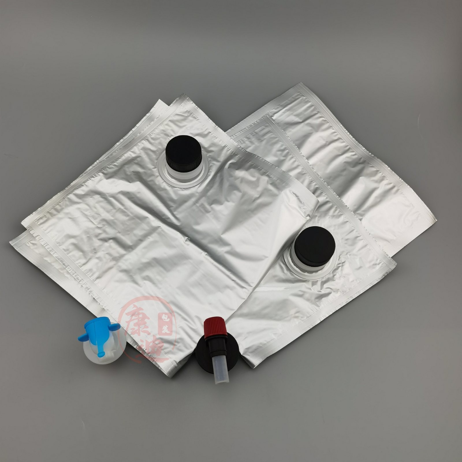 Bag-in-Box Liquid Packaging: PET+AL+PE Inner Bag with Dispensing Valve & Corrugated Outer Box for Bulk Storage and Measured Dispensing