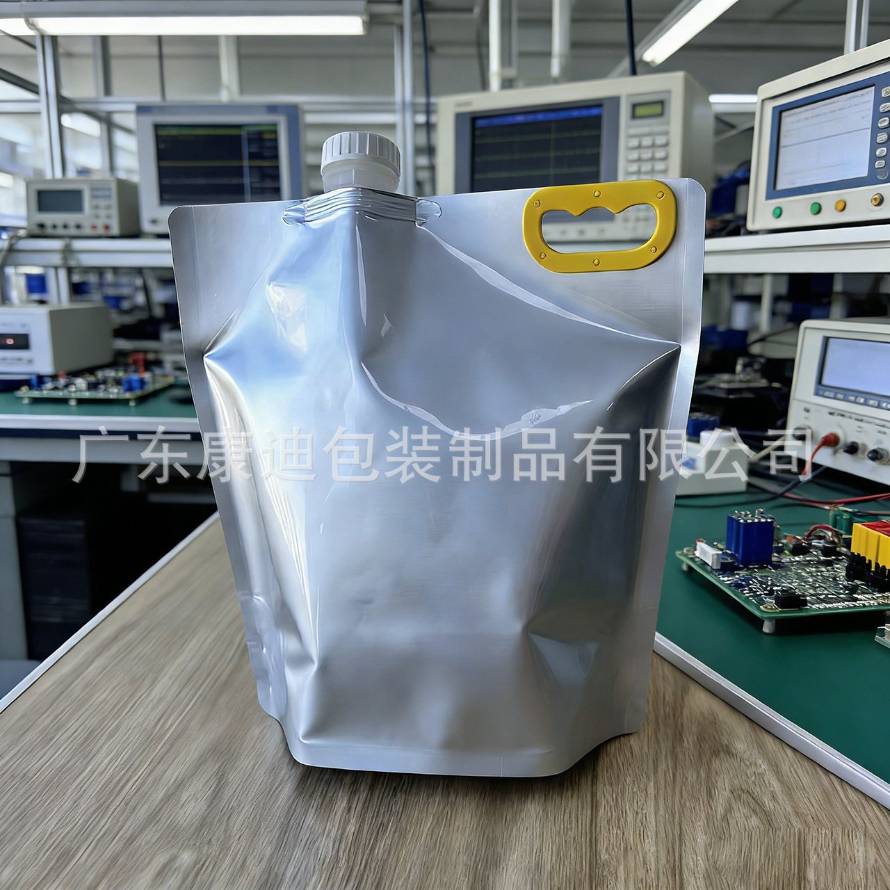 Dongguan-Made Custom PET/NY/PE Liquid Spout Pouch for Ambient Semi-Liquids — Heat-Sealed Spout & Dust Cap